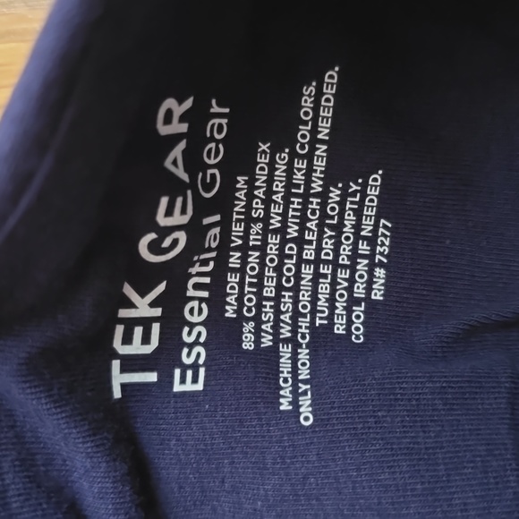 TEK GEAR WOMEN'S NAVY BLUE HIGH RISE CAPRI LEGGINGS SIZE XS - Picture 3 of 9